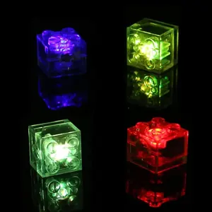 2x2 3x3 Dasar Tinggi bata berkedip blok bangunan Kompatibel bata parts Dua berkedip 7 warna lampu lampu LED Mainan (TIDAK ADA. PA0090)