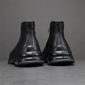 รองเท้าบูทเดินป่าหนังแท้กันน้ำสำหรับผู้ชาย สวมใส่สบาย พื้นรองเท้าบุนุ่ม น้ำหนักเบา เหมาะสำหรับกิจกรรมกลางแจ้งและสวมใส่ลำลอง - Product Image 3