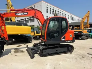 DOOSAN DX80 DX80LC DX80 d'occasion Mini pelleteuse 7 tonnes 8 tonnes Corée Machines de terrassement d'occasion Pelles sur chenilles originales - Product Image 2