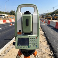 Station totale portable et légère Foif RTS 392 avec batterie rechargeable et sortie de données USB pour les travaux de topographie extérieure