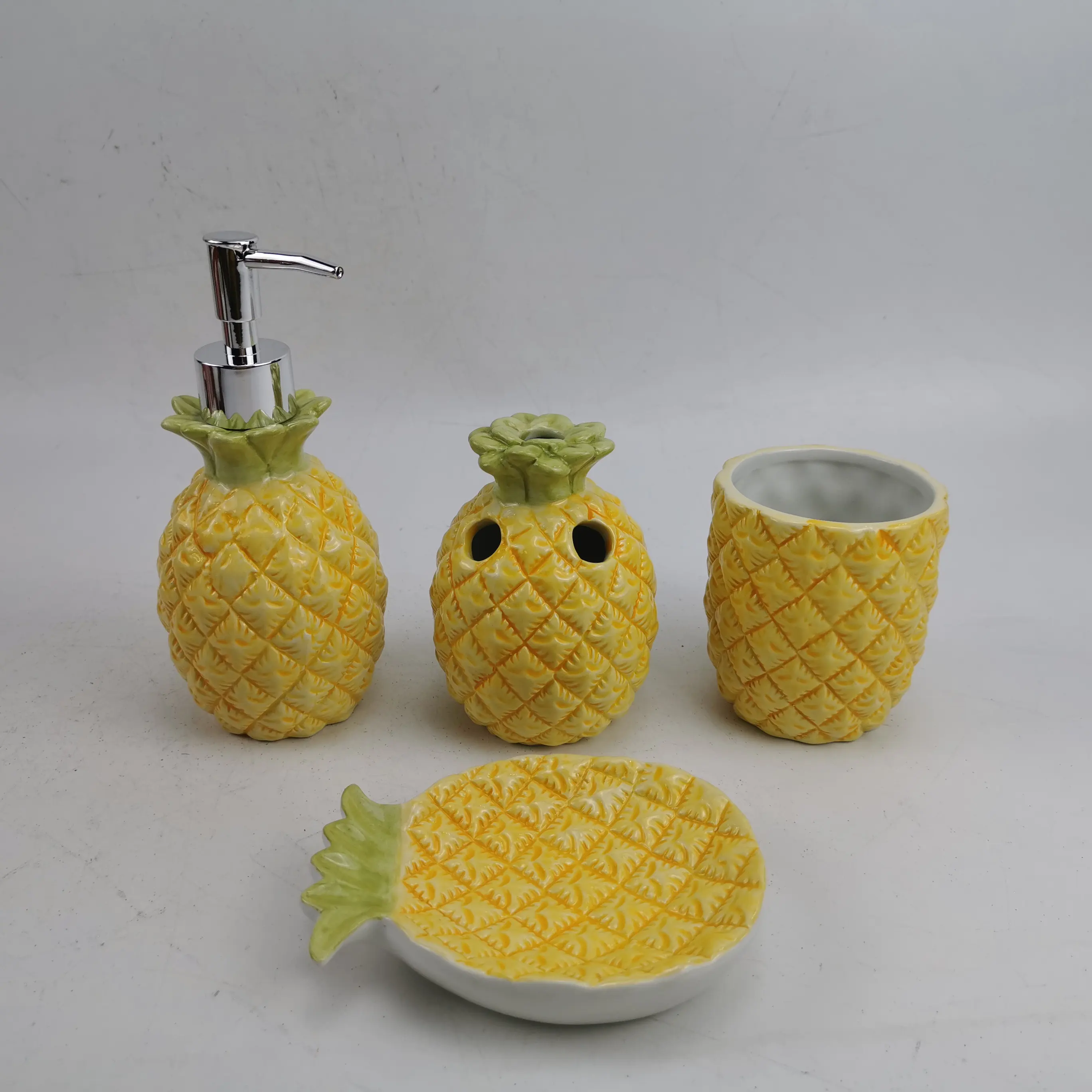 Set Aksesori Kamar Mandi Nanas Keramik Kustom