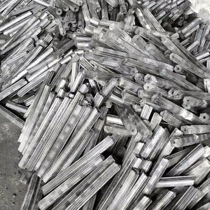 Briquetas de Carbón Vegetal Natural de Vietnam, Carbón para Asar sin Humo a Alta Temperatura para Camping, Parrilla y Restaurante - Product Image 5