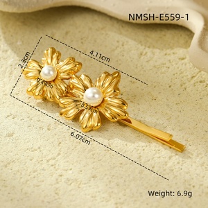 Pinza de pelo de flor de perla de concha de acero inoxidable chino para mujer, horquillas de pelo chapadas en oro impermeables de lujo, accesorios para el cabello - Product Image 5