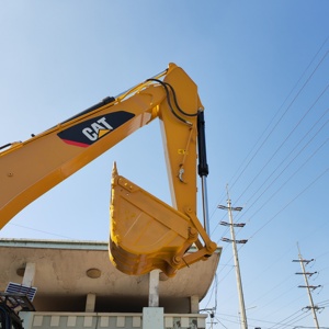 รถขุดตีนตะขาบไฮดรอลิกยี่ห้อแคตเตอร์พิลลาร์รุ่นยอดนิยม คัท 320 320D 320DL 320GC - Product Image 3