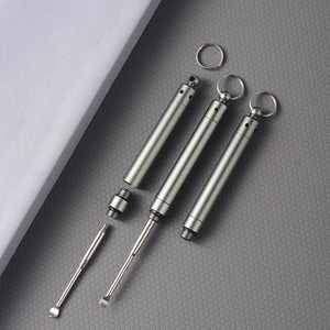 Cure-oreille portable en acier inoxydable, outil de nettoyage d'oreilles rétractable avec trou pour accrocher des porte-clés. - Product Image 1
