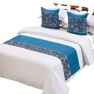 Декоративная наволочка для постельного белья - Product Image 1