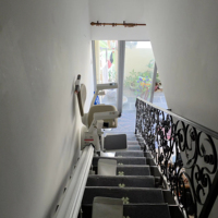 Monte-escaliers de sécurité à 15 étages avec arrêt automatique et protection par ceinture de sécurité
