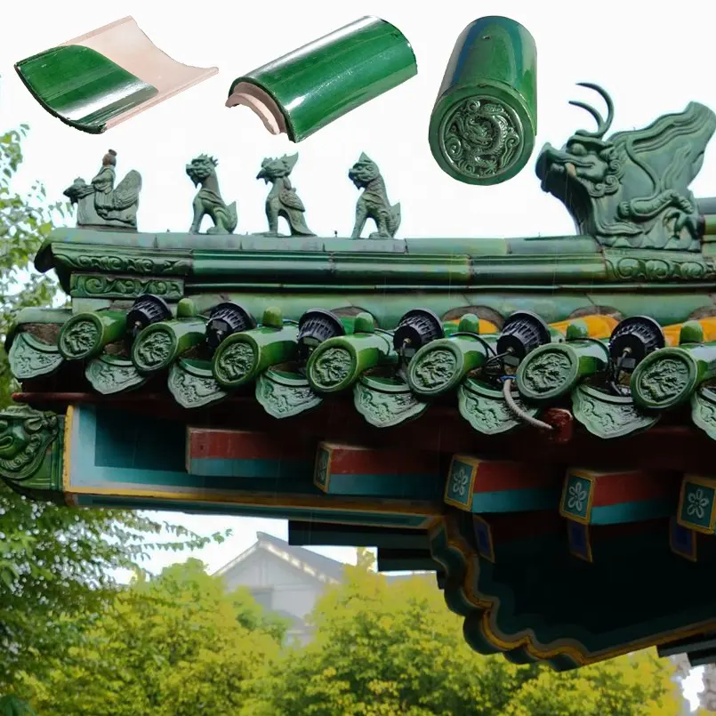 Telhado antigo chinês de argila vitrificada verde do templo budista