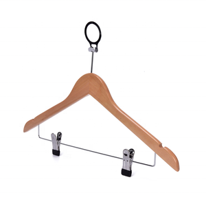 Vente chaude, <span class=keywords><strong>cintre</strong></span> en bois massif personnalisé avec clip métallique rond <span class=keywords><strong>antivol</strong></span> pour hôtel - Product Image 3