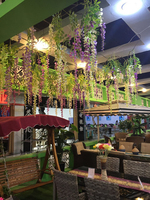 Groothandel kleurrijke zijden kunstmatige wisteria hangende wingerd kleurrijke decoratieve bloemen planten feest huis tuin decoratie