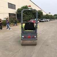 Mini-compacteur vibrant ST1200, rouleau compresseur à double tambour en acier, alimenté par un moteur Kubota pour la construction municipale