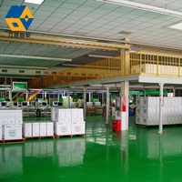 Système de rayonnage industriel à deux étages avec structure en acier plate-forme de stockage en entrepôt avec échelle escaliers
