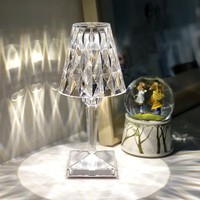 Lampe de table portable moderne réglable en métal flexible à LED