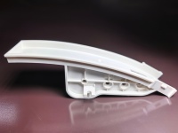 Pièces sanitaires en plastique personnalisées résistantes à la corrosion et composants structurels de salle de bain sur mesure OEM