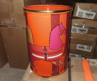Vase en céramique moderne de luxe, cylindrique, de style européen, avec motif de cheval fidèle, en porcelaine émaillée, prêt à être expédié, pour la décoration de la maison