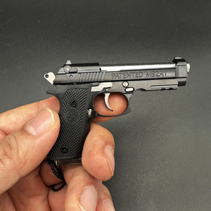Portachiavi con Modello di Pistola Beretta M92F in Lega, Scala 1:3, Smontabile, Senza Stampa - Product Image 1