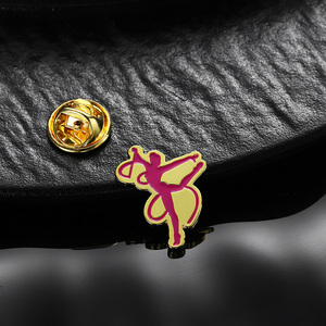 Vente en gros de petites épingles en métal personnalisées en alliage de zinc cadeaux souvenirs insignes en émail épingles de logo 2d avec <span class=keywords><strong>carte</strong></span> <span class=keywords><strong>d</strong></span>'emballage - Product Image 5