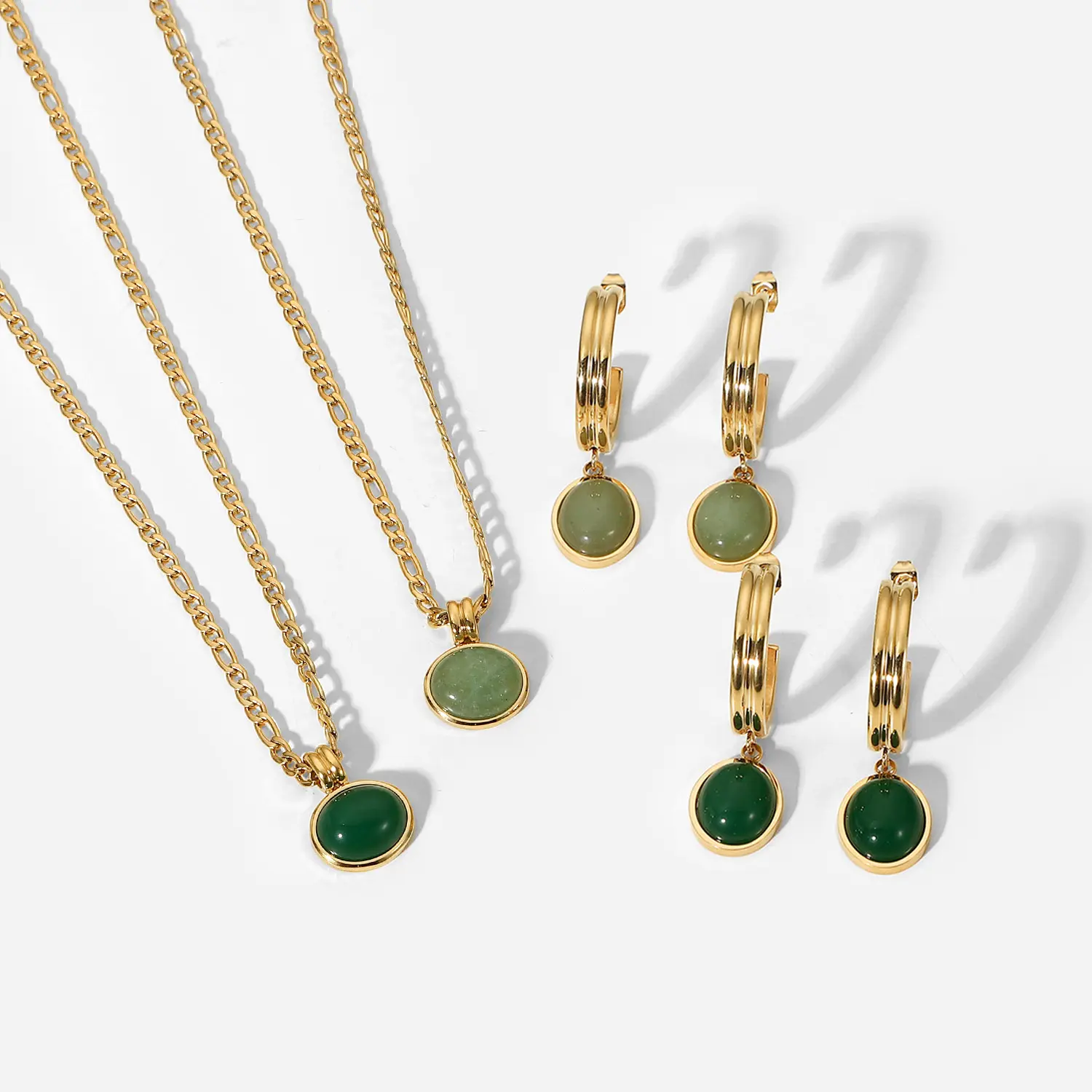 الأزياء 18k الذهب مطلي الفولاذ المقاوم للصدأ فيجارو سلسلة مصمم إمرأة مجوهرات الأحجار الكريمة الطبيعية الأخضر حجر عقيق قلادة