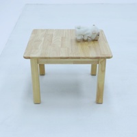 Table ergonomique en bois massif de caoutchouc, design carré à quatre pieds, durable et non toxique, pour l'école, la maison, le bureau, la maternelle