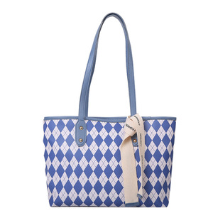 Bolso Tote Grande Vintage de PU con Diseño de Rejilla de Diamantes, Cierre Abierto, Detalle de Remaches, Diseñador para Mujer, Correa Única, Forro de Poliéster 2024 - Product Image 5