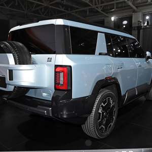 BYD Equation Leopard 8 SUV hybride 2025 Grande voiture de luxe à traction intégrale avec 6/7 sièges disponibles à la vente à Dubaï en stock - Product Image 2