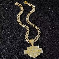 Nouveau Collier Pendentif Lettre Prénom Iced Out en Alliage et Cristal, Chaîne Cubaine, Bijoux Hip-Hop Bling, Symbole Icônique des Motos pour Hommes et Femmes