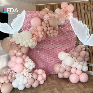 LEDA Lumières LED de décoration de mariage modernes et simples, lampe suspendue romantique en forme d'ailes de papillon pour fête - Product Image 1