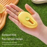 Draagbare handmatige mini 2-in-1 fruit schiller en -snijder multifunctioneel huishoudelijk fruitmes