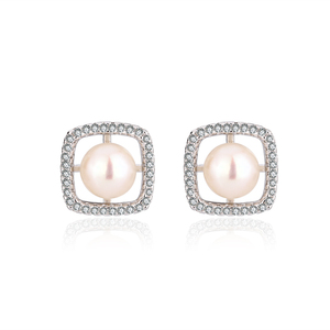 KAMMY Boucles d'oreilles clous tendance pour femme 6-6,5 mm, plaqué rhodium et platine, imitation perle avec design géométrique - Product Image 1