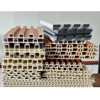 Panneaux muraux décoratifs WPC solides à motif 3D modernes, résistants à l'humidité, imperméables, ignifuges et écologiques pour salle de bain et usage domestique