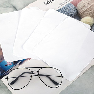 Échantillon gratuit de chiffon de nettoyage pour <span class=keywords><strong>lunettes</strong></span> en microfibre avec impression de logo personnalisée pour écrans, <span class=keywords><strong>lunettes</strong></span> de soleil et verres - Product Image 3