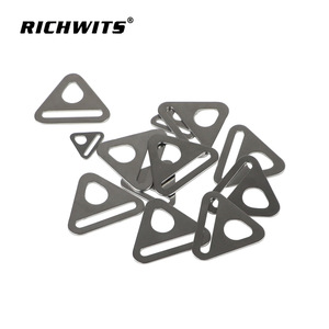 Tente en bâche renforcée avec poteaux de soutien en acier inoxydable et boucles à cliquet, avec des pièces triangulaires pour les points de tension - Product Image 4