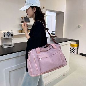 Sac de voyage extensible pour femme, idéal pour le sport, la gym, les voyages d'affaires, avec compartiment à chaussures et poche étanche pour articles secs et humides - Product Image 6