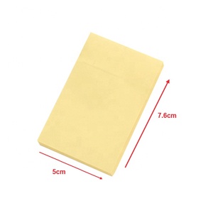 Giallo/Rosa/Blu/Verde Colori Sticky Notes 70x76mm - Product Image 1