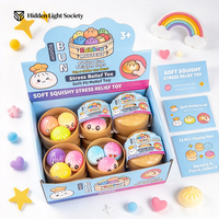 Jouet Squishy Ravioli Mystère, Jouet Promotionnel Anti-Stress à Presser, Jouet Sensoriel Fidget en Forme de Ravioli Cuit à la Vapeur pour Enfants de 3 Ans et Plus, Matériau PU