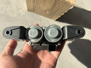 Válvula <span class=keywords><strong>de</strong></span> agua <span class=keywords><strong>de</strong></span> aire caliente <span class=keywords><strong>BOSC</strong></span> Original nueva para BMW E70 E53 E71 X6 X5 64116910544 piezas automotrices Válvula <span class=keywords><strong>de</strong></span> Control <span class=keywords><strong>de</strong></span> calentador <span class=keywords><strong>de</strong></span> acero - Product Image 5