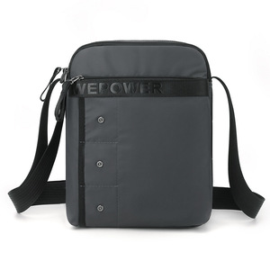 Sac à bandoulière décontracté pour homme avec fermeture éclair, sacoche de téléphone vintage en nylon imperméable et durable pour homme - Product Image 1