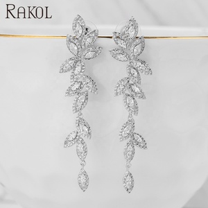 RAKOL EP5029 forma de hoja CZ Stud 2021 Cubic Zirconia pendientes elegantes joyería de mujer - Product Image 4