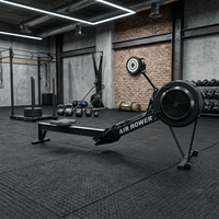 Máquina de remo de aire de alta resistencia, equipo de cardio con resistencia ajustable, asiento ergonómico y estructura de acero para gimnasios comerciales y fitness.