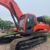 Excavatrice hydraulique d'occasion Doosan DH300LC-9 importée de Corée, haute puissance et durable, pour travaux de terrassement en montagne, démolition de bâtiments et développement