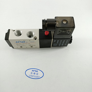 โซลินอยด์วาล์ว Airtac รุ่น 4V210-08 ชิ้นส่วนเครื่องกลควบคุมลมแบบไฟฟ้า - Product Image 1