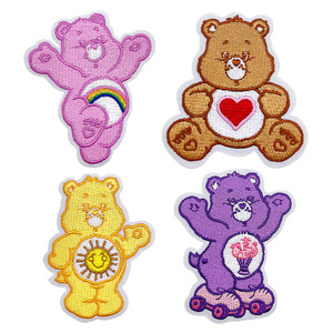 Matériaux auxiliaires Tianhao : Patch ours brodé thermocollant en feutre non tissé pour vêtements et cadeaux - Product Image 1