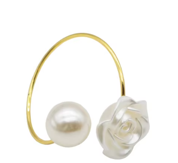 Gold pearl flower