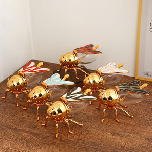 Pot à épices coloré en forme d'abeille, luxe léger et haut de gamme, décoration de cuisine domestique, boîte à épices classique européenne - Product Image 1