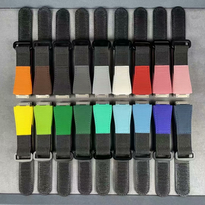 สายนาฬิกาที่ใช้ร่วมกันได้รุ่น 67-02, ยางฟลูออโรพรีเมียมสีแดง, หนังแท้, สายรัดแบบตีนตุ๊กแกแบบปลดเร็ว - Product Image 5