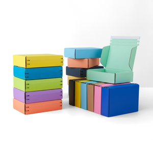 Caja de Envío Resistente con Cierre Automático y Tira Desprendible para Productos de Belleza, Juguetes y Ropa - Product Image 3