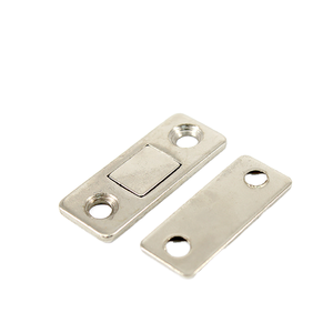 Ferme-porte magnétique pour armoire de cuisine et placard, idéal pour usage hôtelier – Ferme-portes et loquets durables - Product Image 6