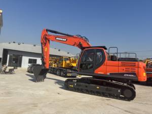 Doosan Original DX225LC Excavator 21.5T avec composants d'engrenage Moteur et moteur Modèle 2023 en parfait état à vendre à Shanghai - Product Image 4