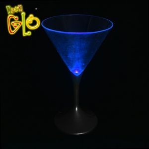 Decoración de <span class=keywords><strong>la</strong></span> boda LED intermitente Martini <span class=keywords><strong>vino</strong></span> taza de vidrio negro con células madre - Product Image 2