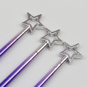 Lot de 3 pinceaux liner en nylon à manche métallique pour nail art, stylos de peinture pour gel et vernis à ongles, pour le dessin de lignes et les motifs étoiles - Product Image 5